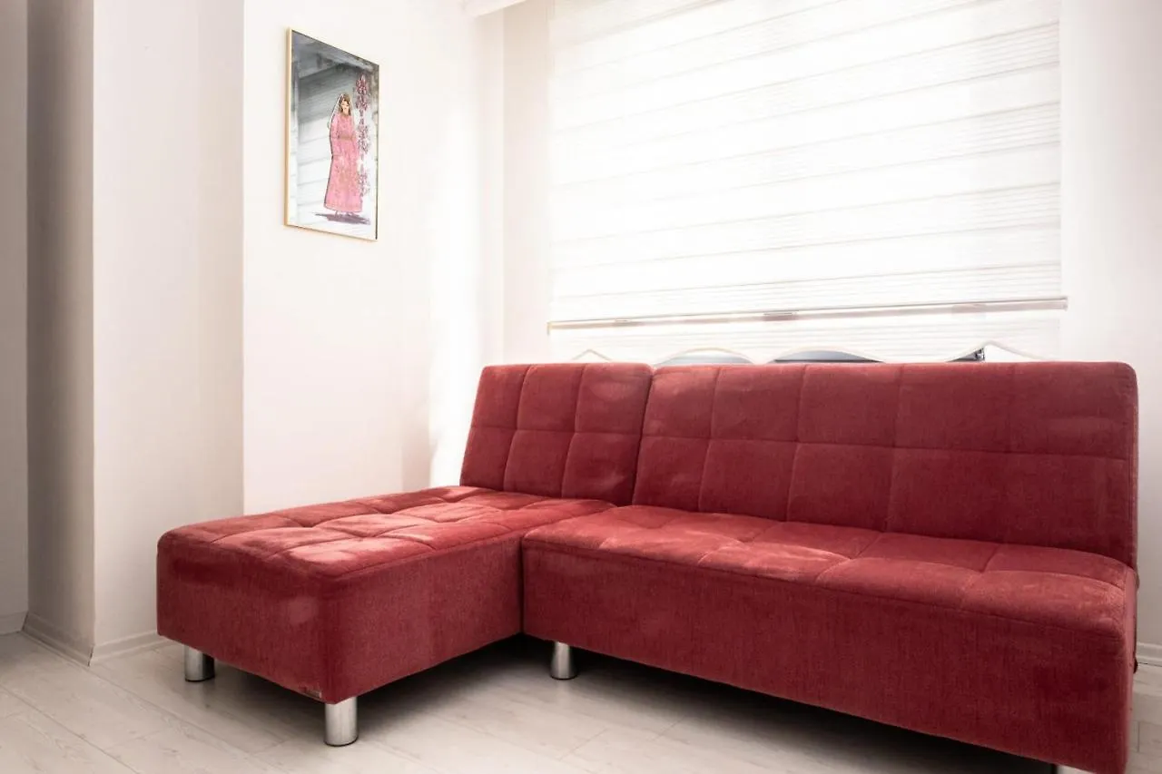 Central Flat Near Trendy Attractions In Kadikoy Istambul 0*,  Turquie